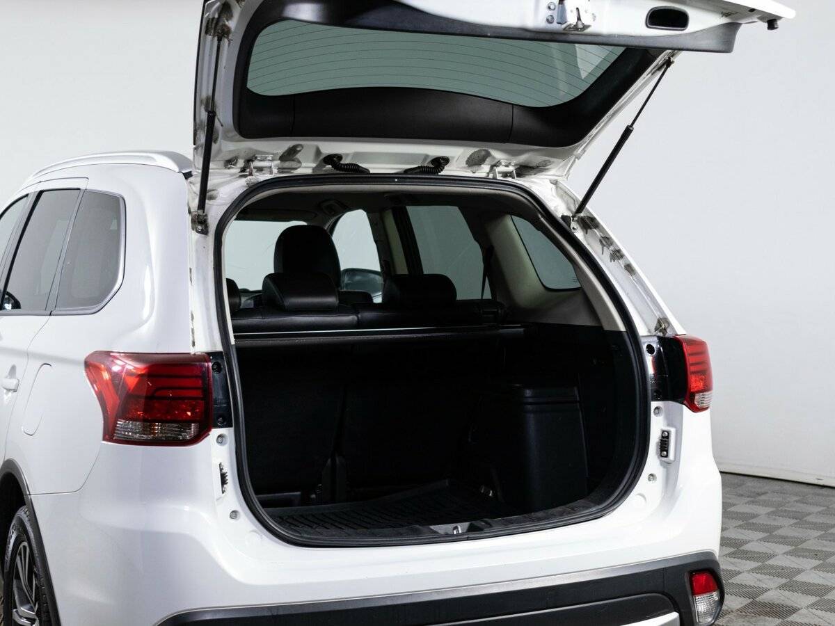 Купить Mitsubishi Outlander, 2016, 178 926 км, фото №9