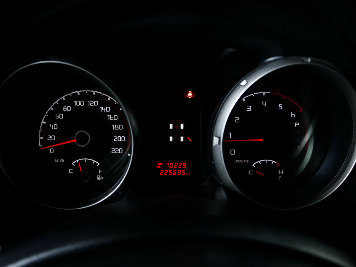 Купить Mitsubishi Pajero IV Рестайлинг 1, 2012, 225 633 км, фото №9