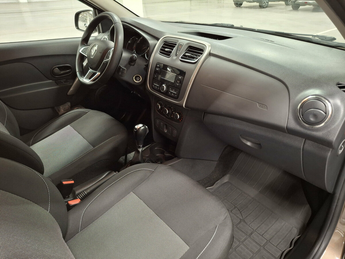 Купить Renault Logan Stepway II Рестайлинг, 2020, 61 103 км, фото №11