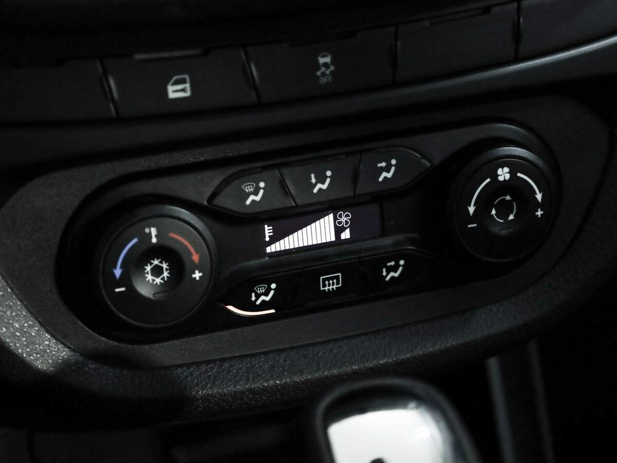 Купить Lada (ВАЗ) Vesta I, 2020, 56 521 км, фото №13