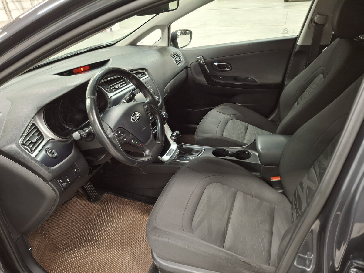 Купить Kia Ceed II Рестайлинг, 2018, 181 461 км, фото №16